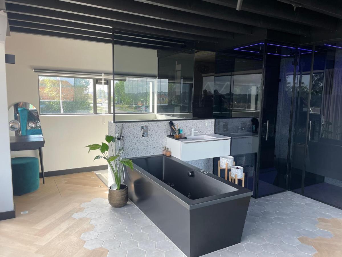 Above And Beyond - Luxe Suite Met Sauna En Stoomdouche Zaandam Exteriér fotografie